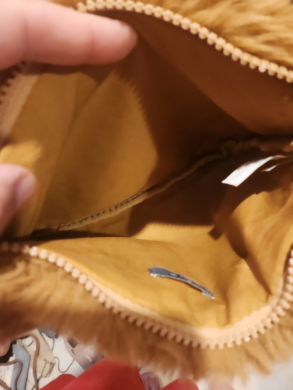 Aerie Fuzzy Fur 2 Pouches - Picture 5 of 5